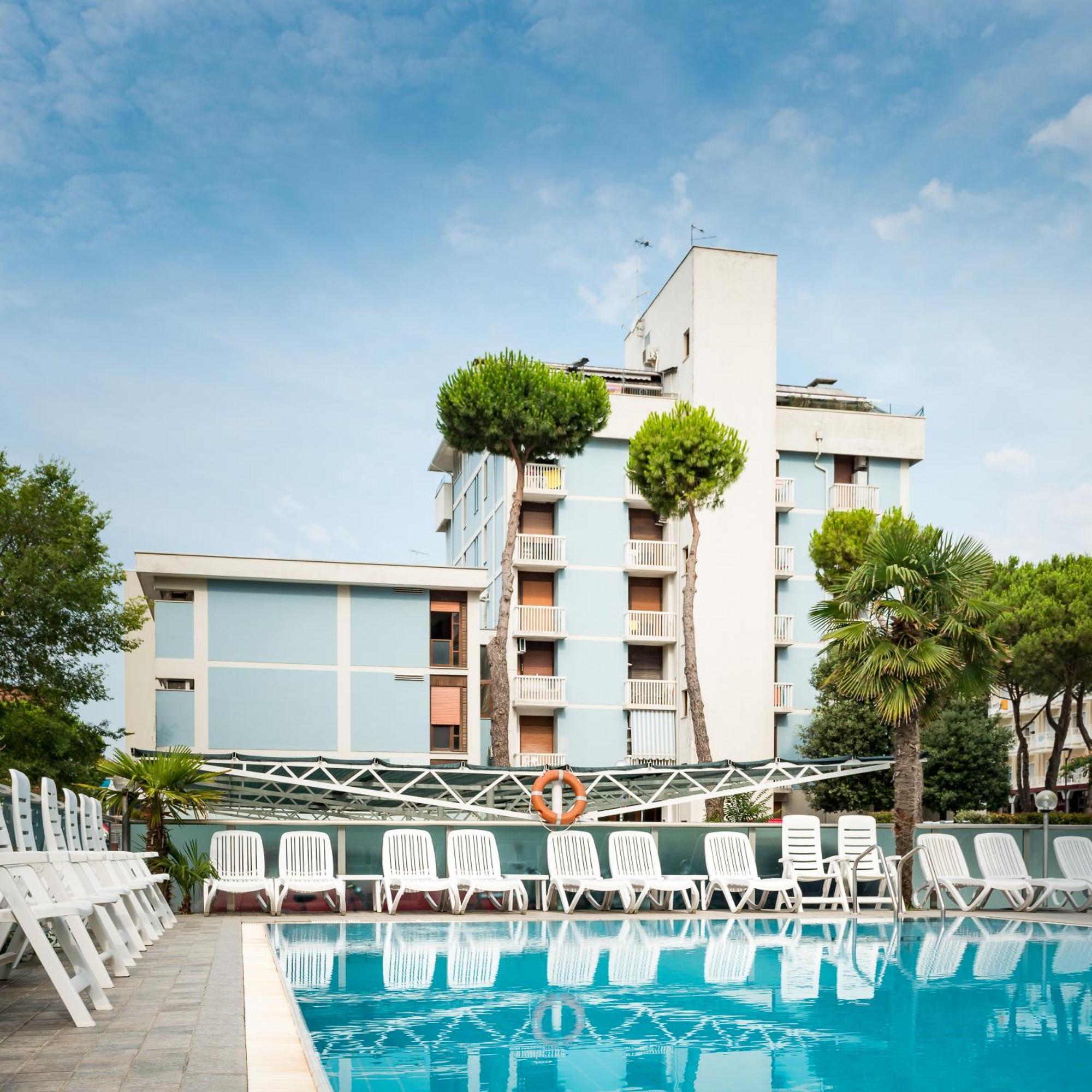 Residence Bristol Bibione Exterior foto
