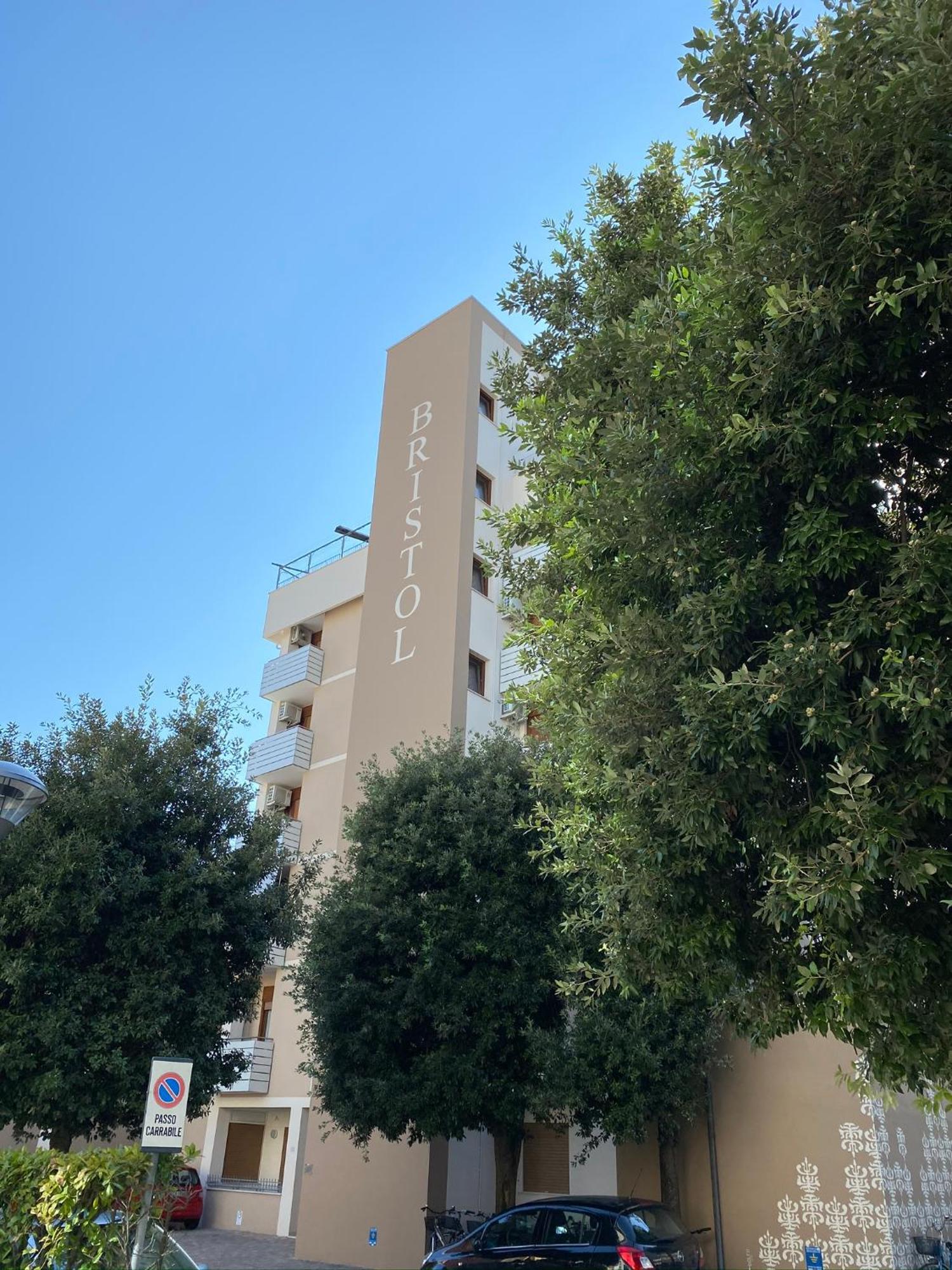 Residence Bristol Bibione Exterior foto